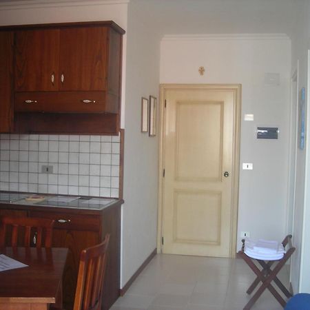 الشقق الفندقية مارينا دي غروسيتوفي  C.A.V. Residenza Prisco المظهر الخارجي الصورة