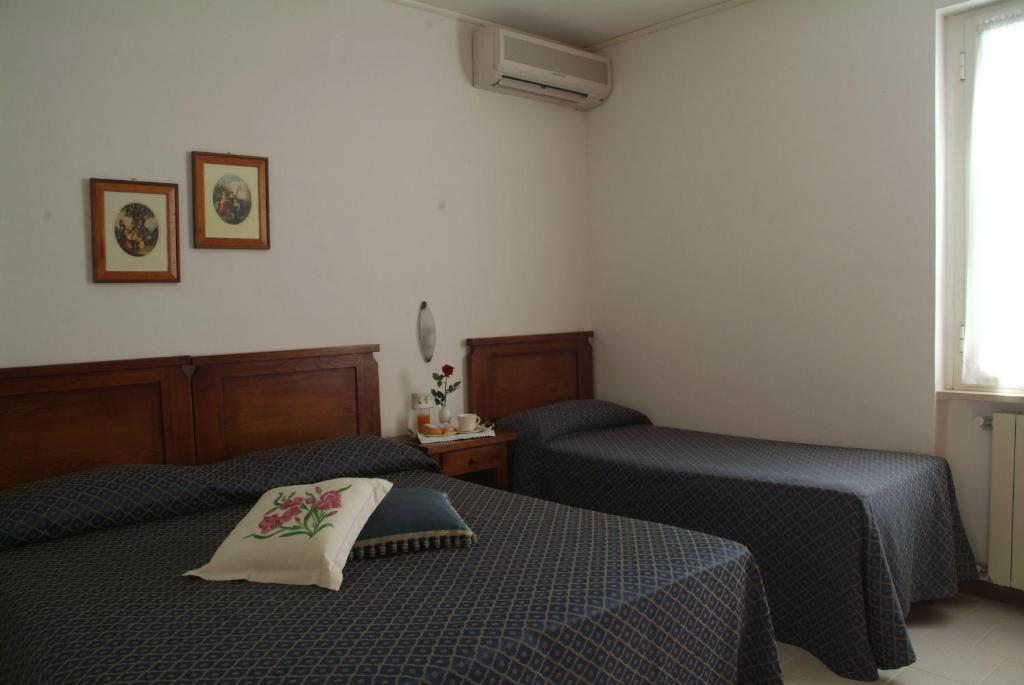 الشقق الفندقية مارينا دي غروسيتوفي  C.A.V. Residenza Prisco الغرفة الصورة