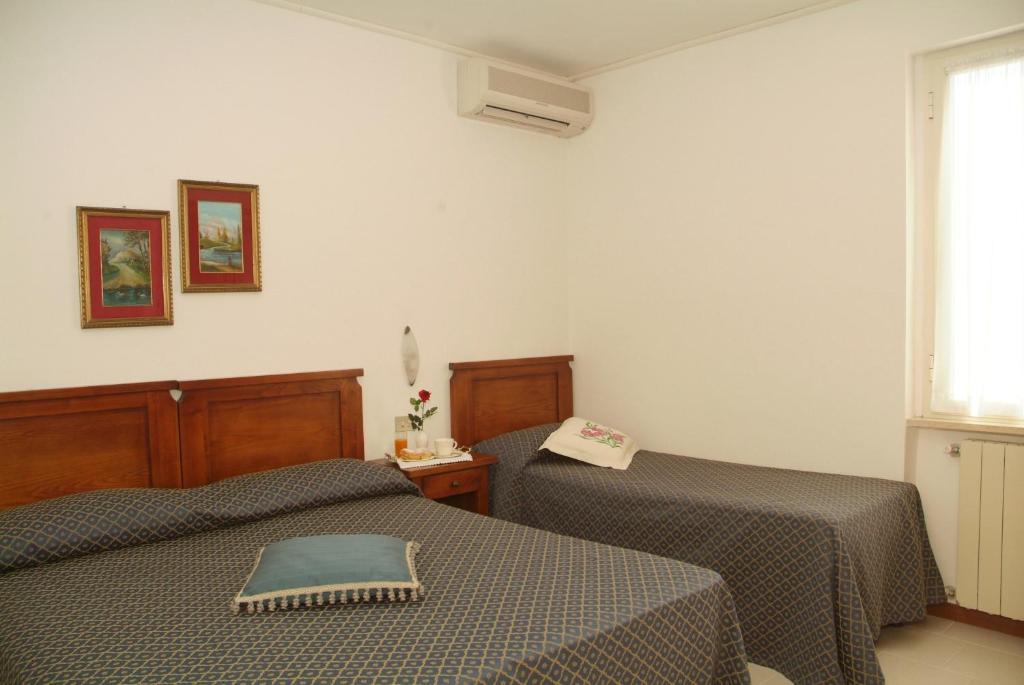 الشقق الفندقية مارينا دي غروسيتوفي  C.A.V. Residenza Prisco الغرفة الصورة